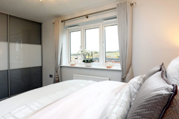 Custom Fitted Wardrobes in Leeds: Merging Practicality and Elegant Design